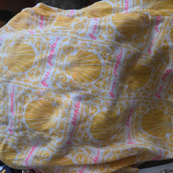 Free People Earrings & Tote - Picture 5 of 5